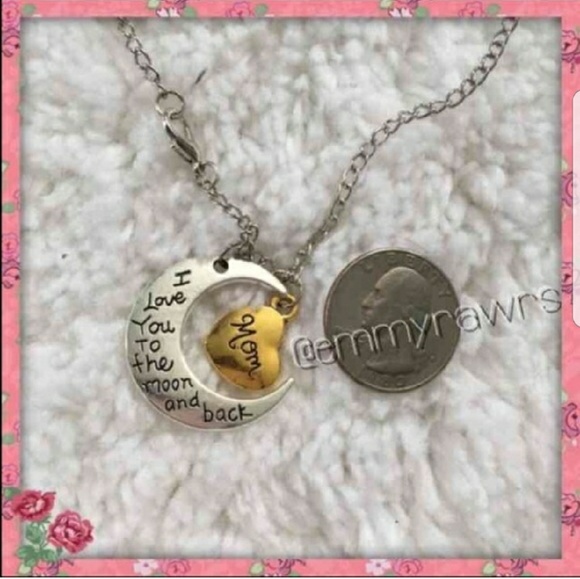 New I love you to the moon and back Necklace - Picture 4 of 4